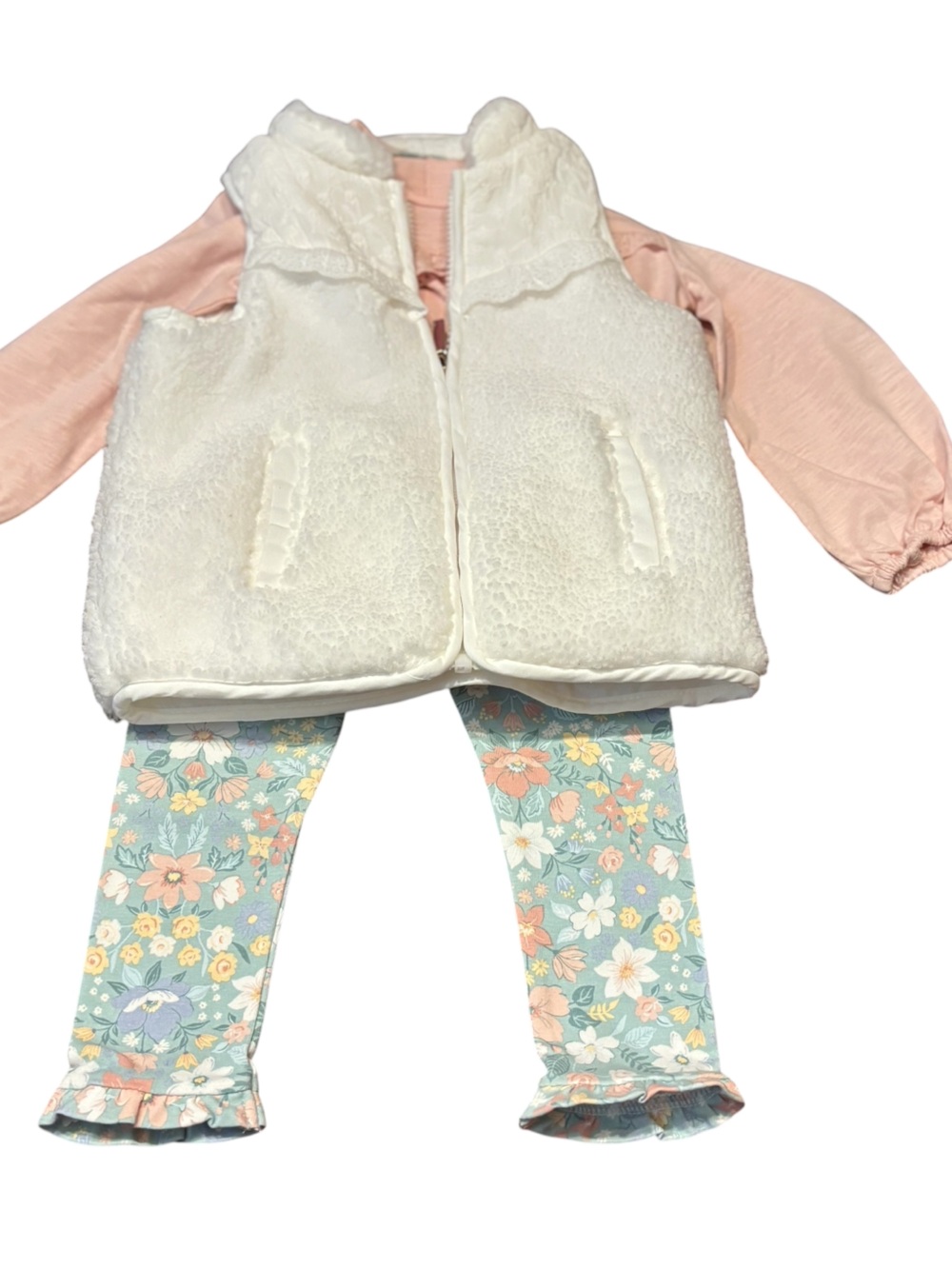 Aspen kids NWT 3 pc outfit size 24 months